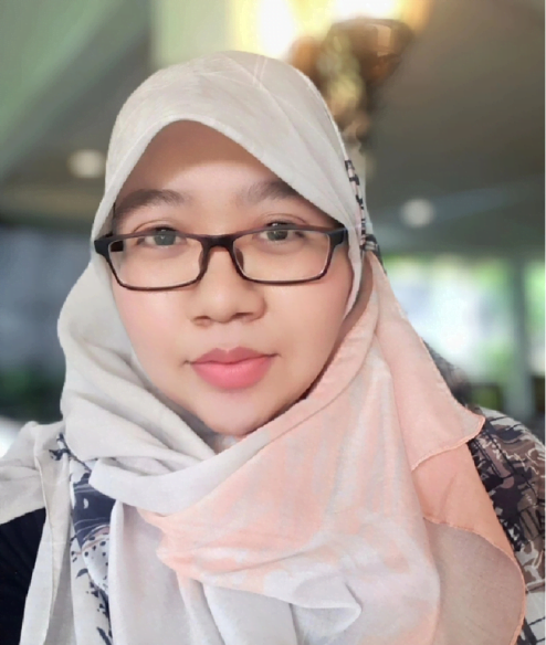 Profil Lina Setianingrum - PT. Halal Bersama Indonesia